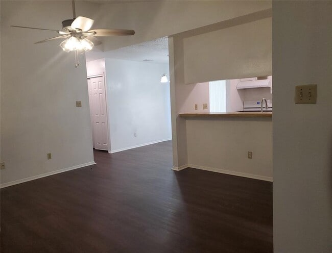 Photo - 4509 Brown Bark Pl