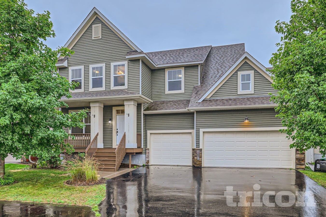Photo - 13936 Linnet St NW