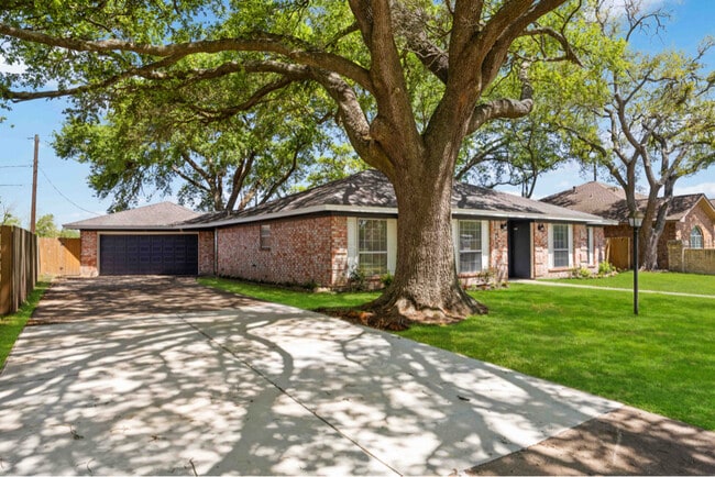 Photo - 12418 A Bar Dr