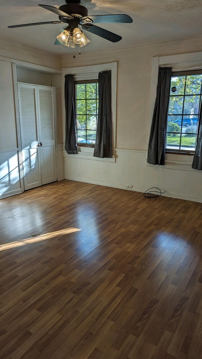 Photo - 730 Maplewood Ave