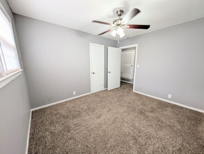 Photo - 3 Bed 2 Bath Move In Ready!