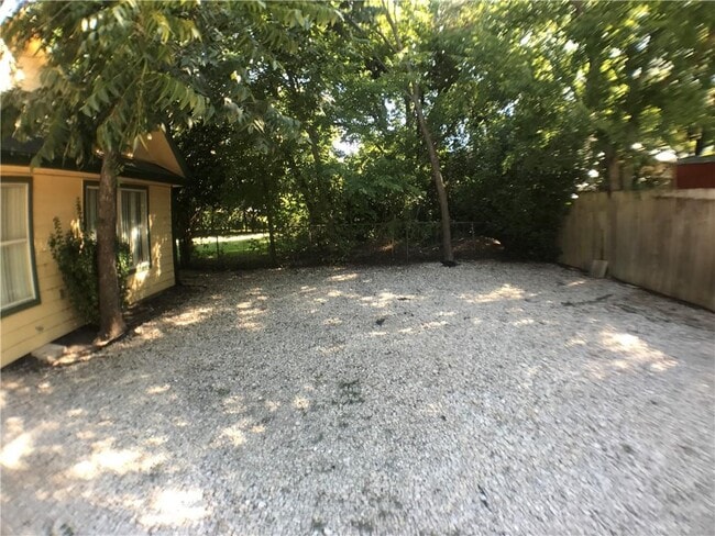 Photo - 5603 Joe Sayers Ave