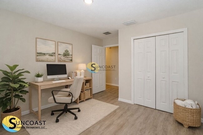 Building Photo - 1631 SW 160th Pl