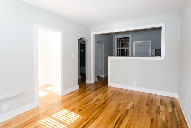 Photo - 4424 N Wolcott Ave Unit B2