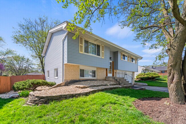 Photo - 15222 Huntington Ct