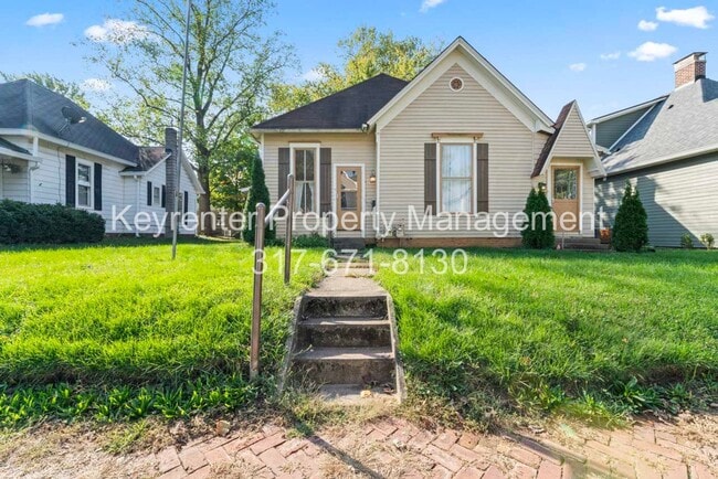 Building Photo - Charming 1 Bedroom near Noblesville High School and Downtown.