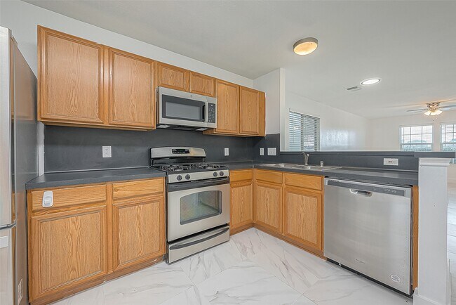Photo - 20939 Young Meadows Way