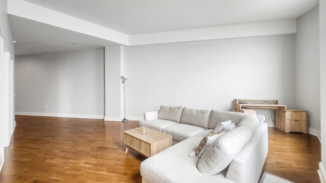 Photo - 850 N Lake Shore Dr Unidad 504