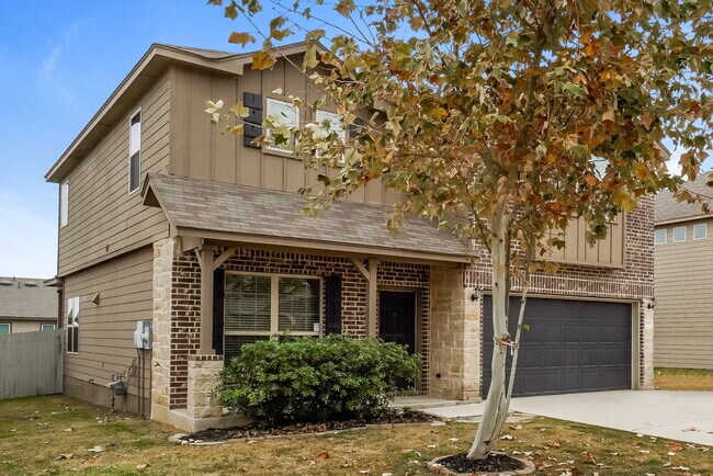 Photo - 640 Community Dr