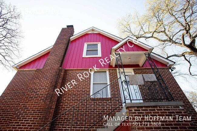 Photo - 1429 Skyline Dr House
