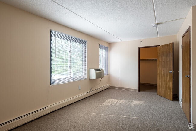 2BR, 1BA