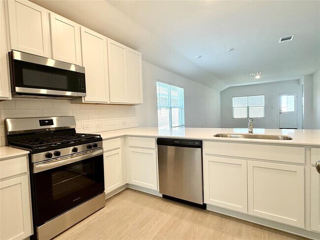 Photo - 113 Imola St