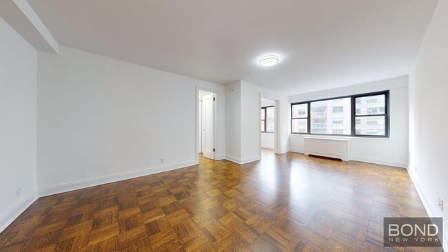 Building Photo - 405 E 56th St Unit 9G Rental