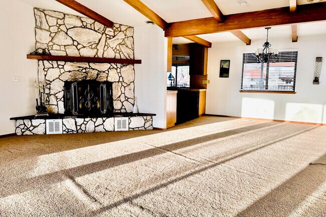 Photo - 695 Ketch Ct