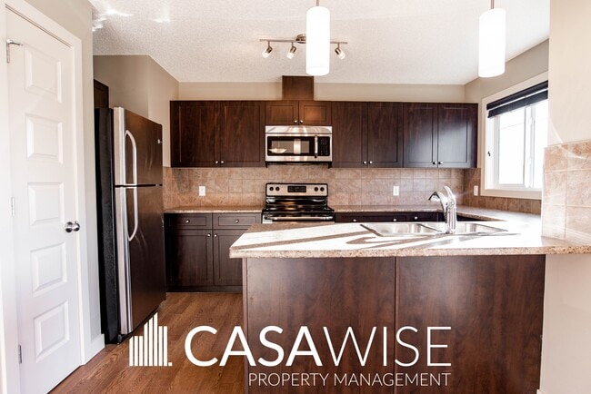 Building Photo - 1403 Cunningham Dr SW