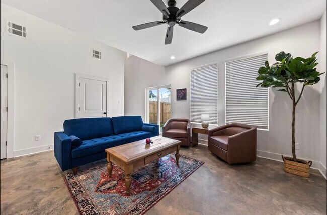 Photo - FOR RENT in LAFAYETTE!