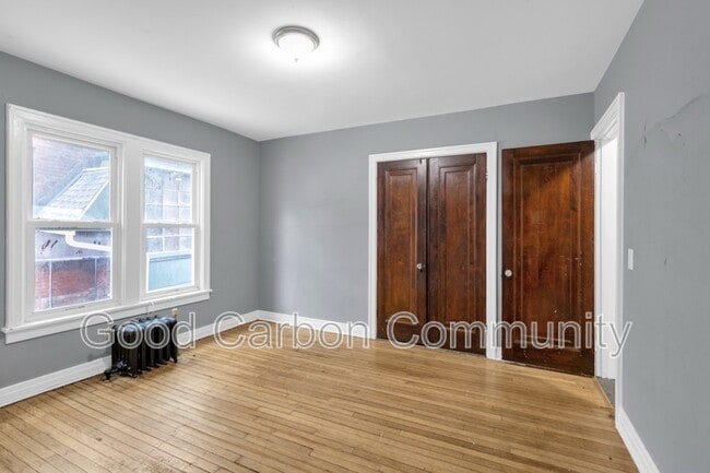 Building Photo - 328 Elmwood Ave Unit 6 Rental