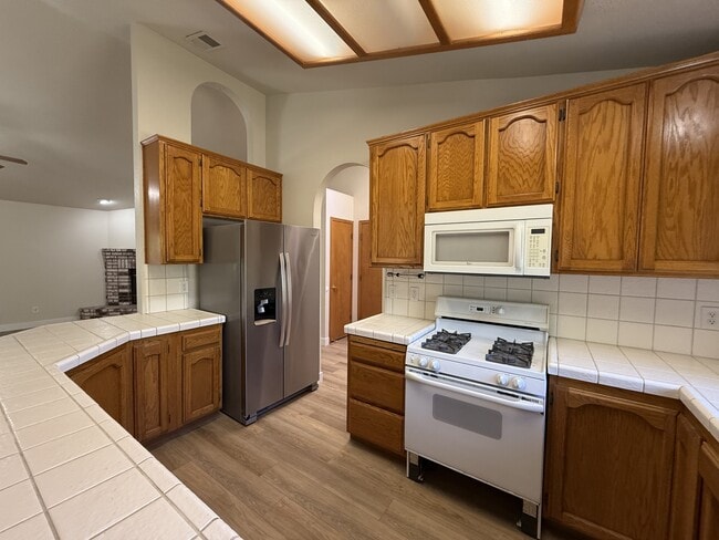 Photo - 1609 W 8th Ave