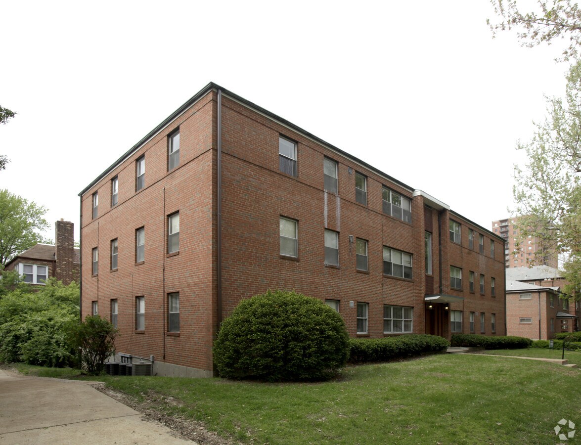 Photo - 7552 Oxford Dr Apartments