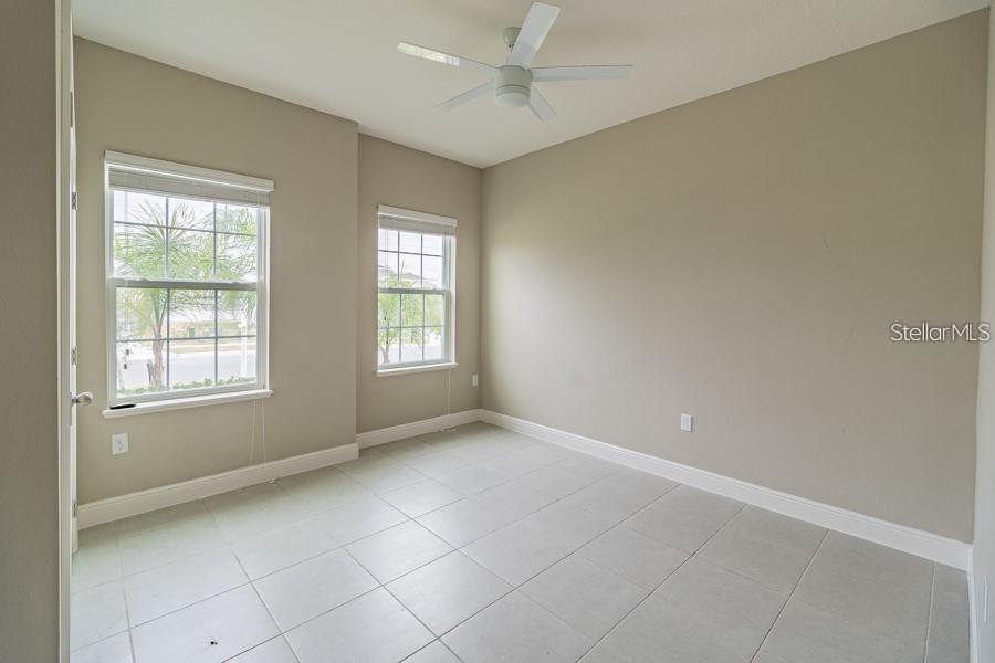 Photo - 326 Briarbrook Ln