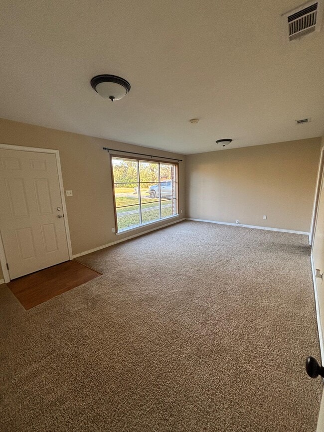 Photo - 14 Sara Forest Dr