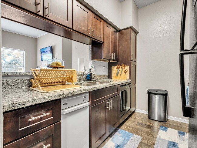 Photo - 702 Bering Dr Unit P