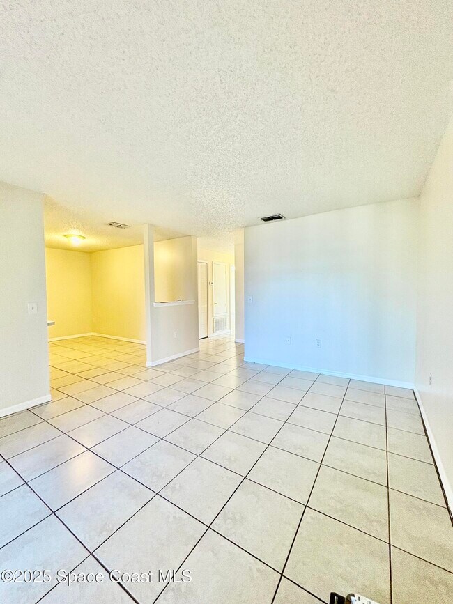 Photo - 110 Summer Pl Unit 4