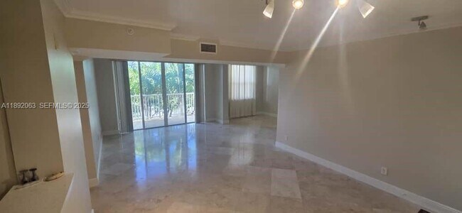 Photo - 509 E Sheridan St Unidad 4043