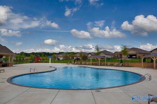 Photo - 14170 Lannister Ln