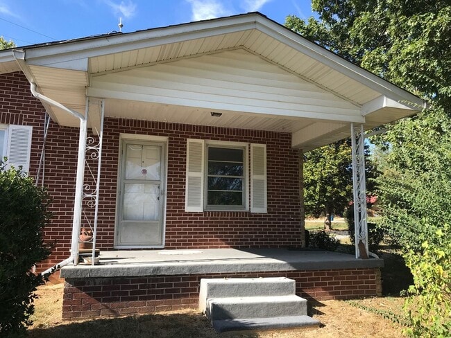 Photo - Spacious 3-Bedroom Home in the Heart of Baxter | Basement + Wrap-Around Driveway