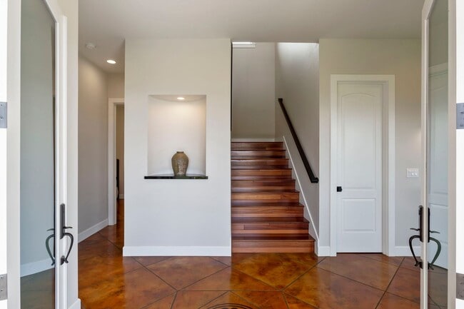 Photo - Upper Class Elegance in this 4 bed/3bath Home in Wailuku Country Estates- Unfurnished-Ocean Views...