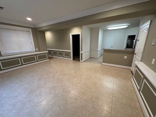 Building Photo - 6608 Edsall Rd Unit 1