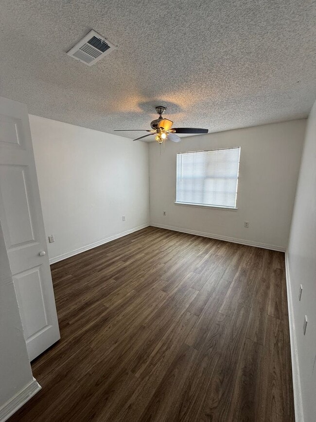 Photo - 2BD 2BA FLAT APARTMENT
