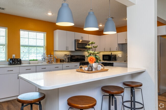 Aspen Landing Apartments - Clubhouse