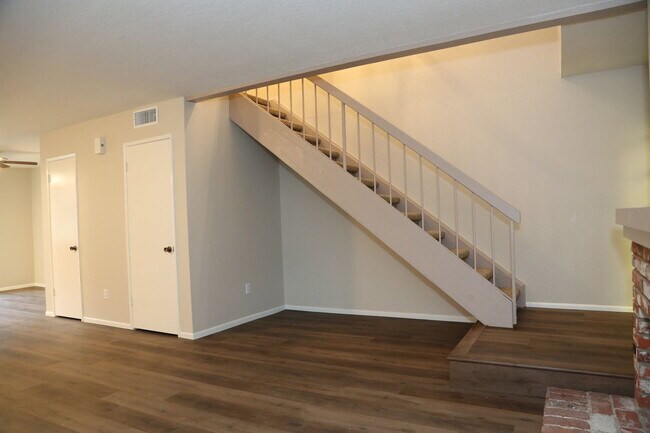 Photo - 204 San Luis Rey Dr