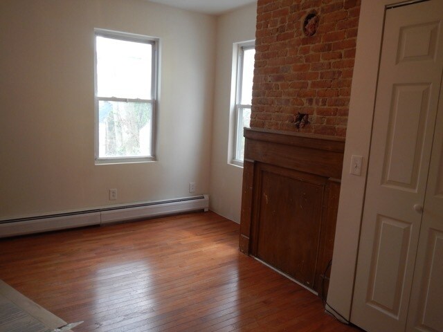 GREAT ROOM - 89 1st Ave Unit 3