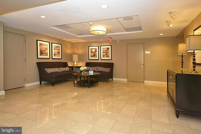 Building Photo - 4601 N Park Ave Unit 207G