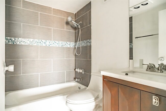 Photo - 7510 Hornwood Dr Unit 1303