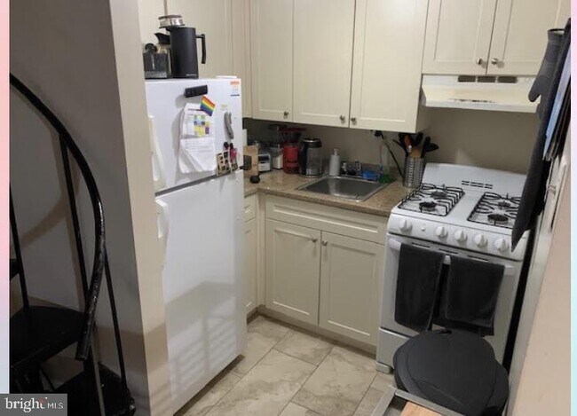 Photo - 409-15 S 11th St Unit 1R