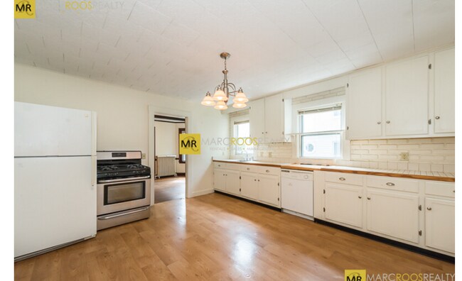 Building Photo - 50-52 Hobson St Unit 1