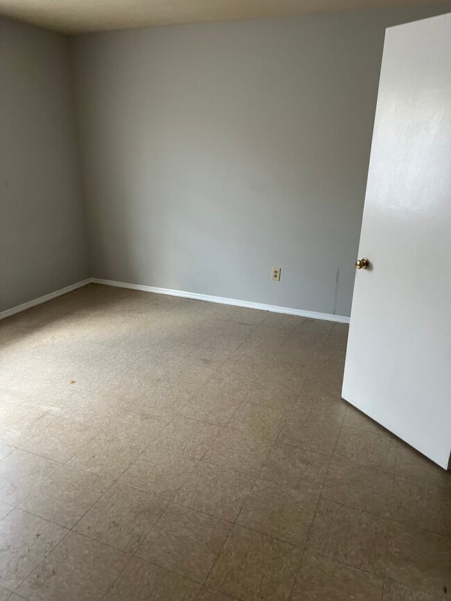 Photo - 2200 Pearce Ave Apartments Unit 1