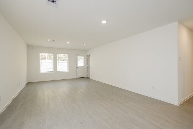 Photo - 13495 Bay Springs Dr