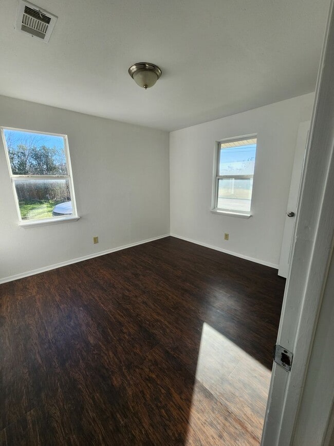 Photo - 3/2 on Corner Lot in Burnet