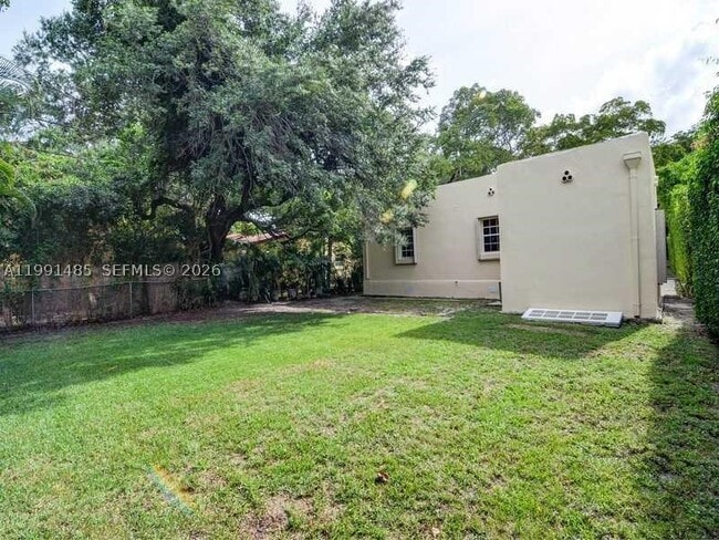 Photo - 1507 Genoa St