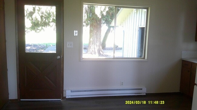 Photo - 28807 Hurlburt Rd