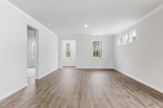 Photo - Move-In Ready Home with Luxury Finishes & Prime Location!