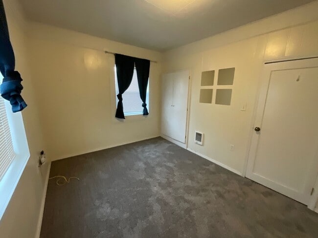 Photo - 2304 N Fir St