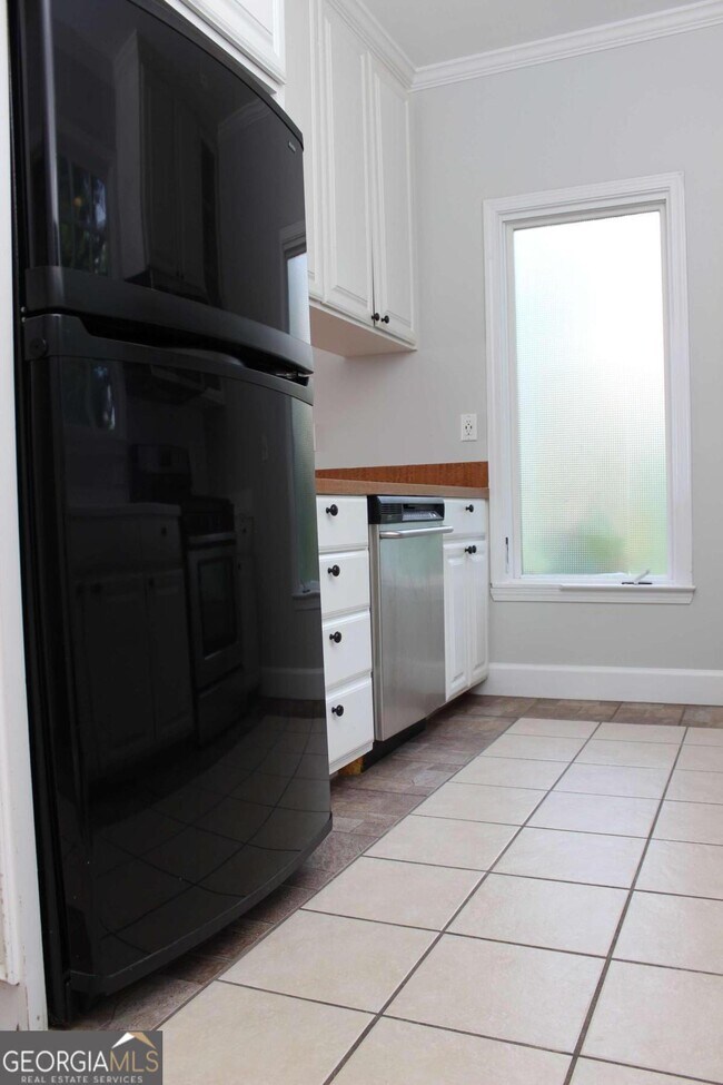 Photo - 1124 Center St NW Unit REAR APARTMENT