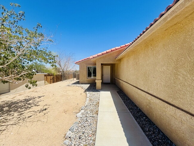 Photo - 4 Bedroom, 2 Bath Home with Attached Garag...