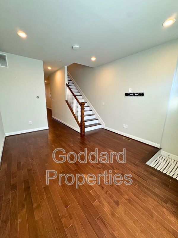 Photo - 842 N Patterson Park Ave